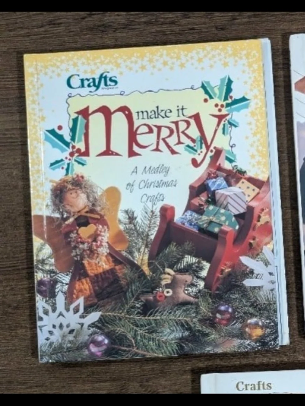 Crafts (Crafts Magazine) Make It Merry book